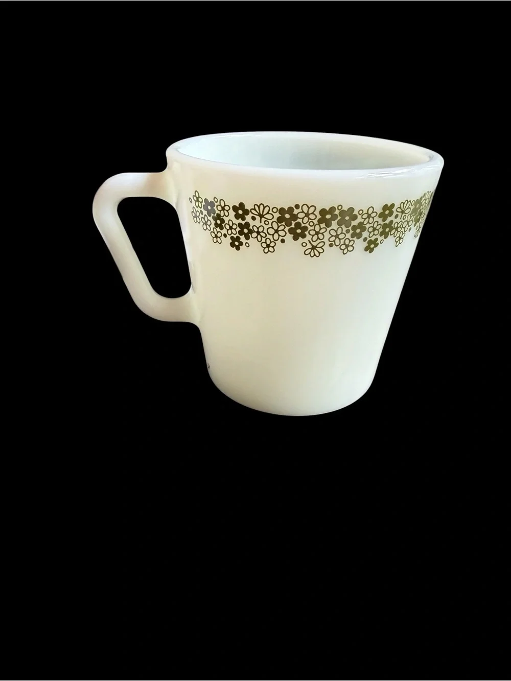 Lot of 4 1970s Pyrex “Crazy Daisy” 10oz D-Handle Milk Glass Coffee Mugs #1410